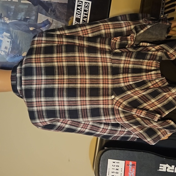 Hazel Plaid button up - Picture 3 of 5